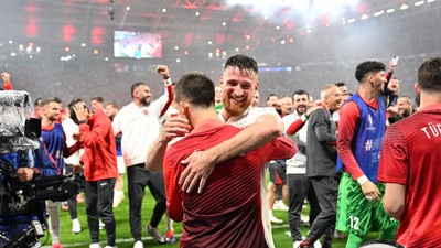 A Milli Takım'ın Avusturya zaferi: Statta 'Bir başkadır benim memleketim' çaldı