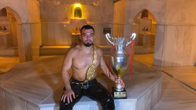 Kırkpınar’da hamam geleneği bozulmadı! Başpehlivan gitti