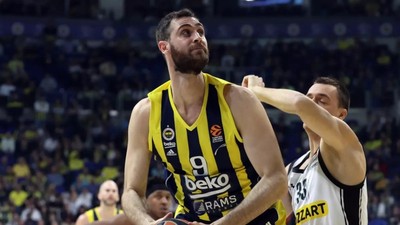 Fenerbahçe Beko'da Papagiannis ile yollar ayrıldı