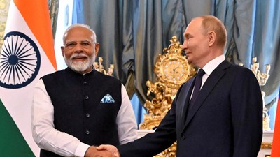 Putin ile Modi, Moskova'da görüştü