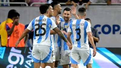 Messi'li Arjantin Copa America finaline kalmayı başardı