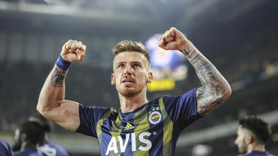 Serdar Aziz'in veda mesajı Fenerbahçe taraftarından tepki aldı
