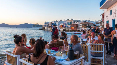 Yerli turisti aşırı fiyatlarla bezdiren turizmci Yunanistan'a vizesiz seyahat uygulamasının kaldırılmasını isteyecek!