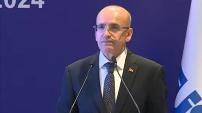 Bakan Mehmet Şimşek'ten vergide adalet vurgusu: Yük dar gelirlilere yüklenmeyecek