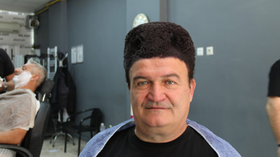 Yurdum insanı! Saçını Atatürk'ün kalpağına benzetti