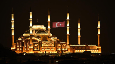 15 Temmuz anısına 90 bin camide sela okunacak