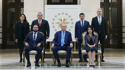 Büyükelçilerden Cumhurbaşkanı Erdoğan'a güven mektubu