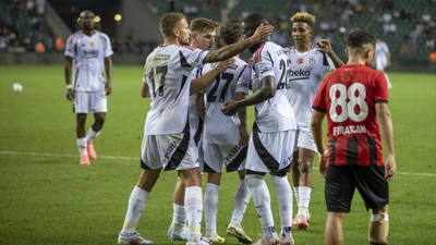 Beşiktaş hazırlık maçında Gençlerbirliği'ni rahat geçti