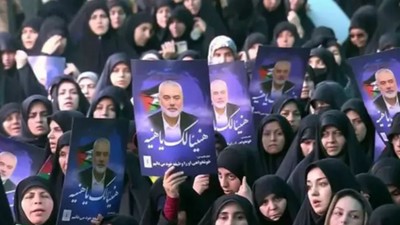 Haniye için ilk tören Tahran'da! On binlerce kişi tek nefes oldu: İsrail ve ABD'ye ölüm