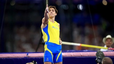 Rekorlar kıran Armand Duplantis'ten, Yusuf Dikeç pozu