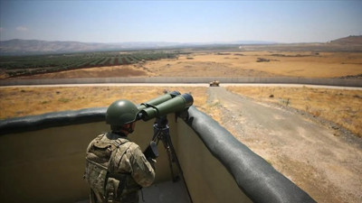 Suriye sınırında biri PKK'lı 16 kişi yakalandı
