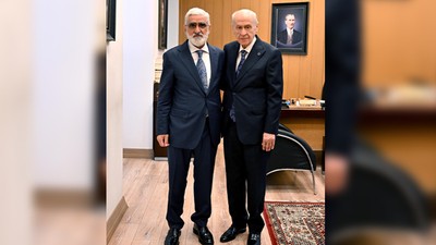 Bahçeli, Azerbaycan Klasik Halk Cephesi Lideri Fettayev ile görüştü