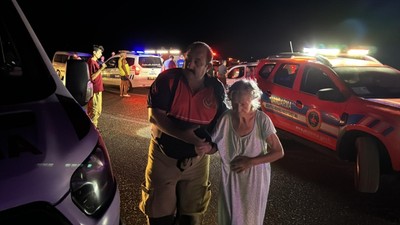 İzmir Karabrun'da orman yangını! Yerleşim yerlerini tehdit ediyor