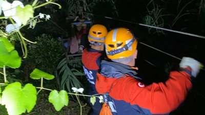 Giresun'da ilkel teleferikte mahsur kalan 2 çocuk kurtarıldı