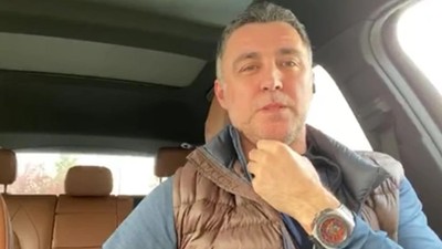 FETÖ kaçağı Hakan Şükür'den yeni taktik! Trollükle vatandaşı soyuyor