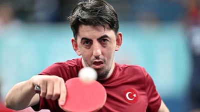 Abdullah Öztürk, 4 madalyaya ulaşan ilk ve tek Türk sporcu oldu