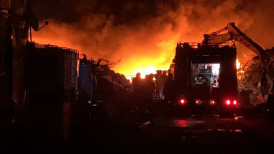 Bursa'da geri dönüşüm firmasında korkutan yangın
