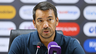 Giovanni van Bronckhorst'tan Semih Kılıçsoy açıklaması: Uzun seneler bize hizmet edecek