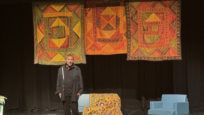 Ali Poyrazoğlu'nun 'Asi Kuş' Oyunu AKM'de Performans Sergiledi