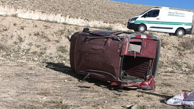 İnşaat işçilerini taşıyan araç devrildi: 1 kişi hayatını kaybetti