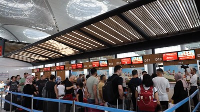 İstanbul Havalimanı'nda kendini vuran kadın polis hayatını kaybetti