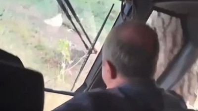 Ölümden döndü! Ak Parti Milletvekili Mustafa Varank'ın bindiği arazi aracı kaza yaptı