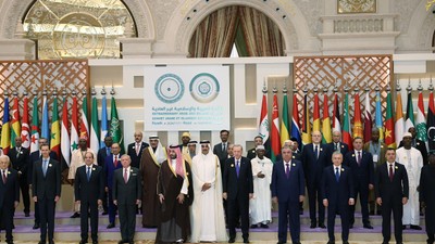 Cumhurbaşkanı Erdoğan, Riyad’da liderlerle aile fotoğrafı çekimine katıldı