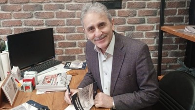 Ahmet Sezgin, hatıra türünde "yılın yazarı" ödülüne layık görüldü