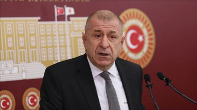 Ümit Özdağ, partisinin mitingine mektup yolladı: "Türkiye Cumhuriyeti'ne sahip çıkmaya davet ediyorum"