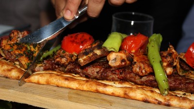 Bakanlık listeyi yeniledi: Domuz eti yeniden ortaya çıktı!
