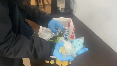 Cips kutusunda uyuşturucu hap ele geçirildi