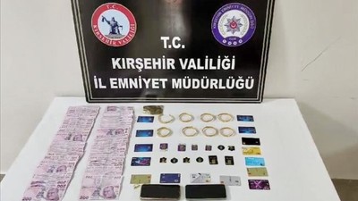 Kırşehir'de Kuyumculara Sahte Altın Satan Çete Yakalandı