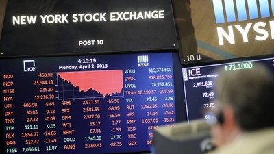ABD borsasını önce Trump'ın vergileri sonra Çin'in karşı hamlesi vurdu