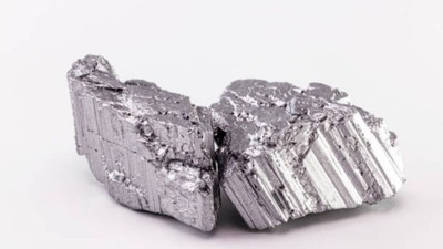 Kazakistan'da nadir toprak metalleri yatağı keşfedildi