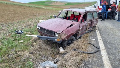 Çorum'da otomobil kazası: 6 kişi yaralandı