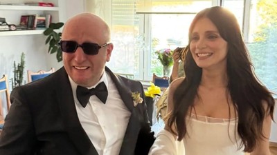 Meriç Aral anneliğe geri sayım yapıyor, Serkan Keskin işlere ara verdi