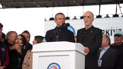 TÜRK-İŞ 1 Mayıs'ı İstanbul'da coşkuyla kutladı