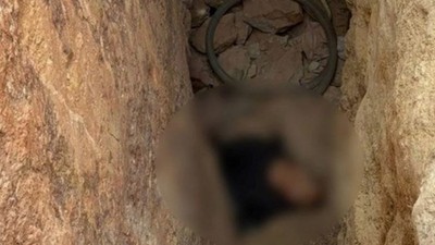 Arkadaşlarıyla define aradığı iddia edilen kişi göçük altında öldü