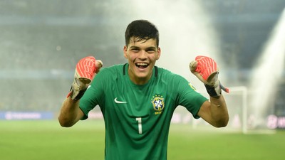 Galatasaray’dan kaleye genç aday: Gabriel Brazao gündemde