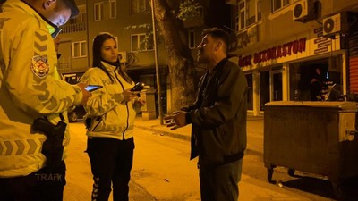 Polisin alkollü sürücüyle imtihanı... "Üflemeyeceğim. Yanlış yapıyorsunuz"