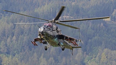 Çin'de helikopter düştü: 1 ölü, 4 yaralı