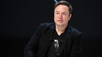 SpaceX’in 5 milyar dolarlık Starship roketi test sırasında patladı