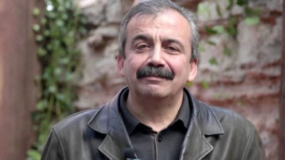 Yönetmen, senarist, yapımcı, oyuncu ve siyasetçi... Sırrı Süreyya Önder kimdir?
