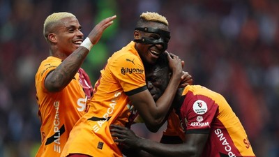 Fenerbahçe derbide yıkıldı: Galatasaray şampiyonluğa çok yakın
