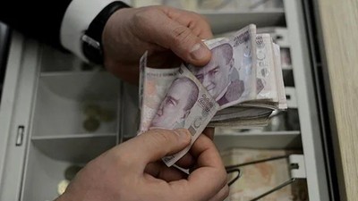 Memur ve emeklilerin 4 aylık zam farkı ne olacak? Beklentiler ne?