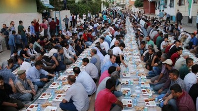 Acısını yaşayamadan binlerce kişiye yemek veriyorlardı! Mardin'de 'taziye yemekleri kaldırılsın' çalışması
