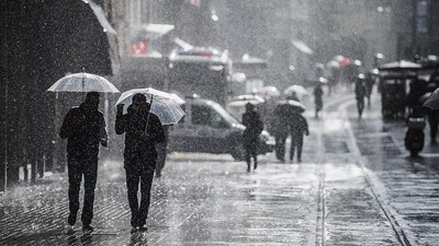 Meteoroloji uyardı: Başta İstanbul olmak üzere... Güneşli havalar gidiyor sağanak yağmur geliyor!
