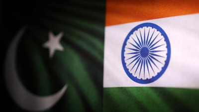 Pakistan Savunma Bakanı: Nükleer savaş her an başlayabilir