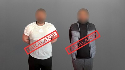 Bakan Yerlikaya duyurdu: Kırmızı bültenle aranan 2 şahıs Gürcistan'da yakalandı