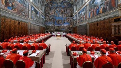 Papa seçiminde 2. günde de sonuç çıkmadı: Kardinaller, Sistine Şapeli'nde dış dünyayla bağlantılarını kesti